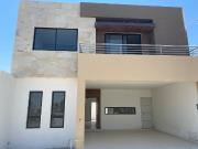 CASA EN VENTA FRACC. QUINTAS LA CIMA, EN VIÑEDOS,...