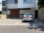 CASA EN VENTA FRACC. RESIDENCIAL PUNTA JURIQUILLA, QRO