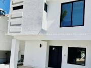 Casa en Venta Fracc. Rinconada de La Sierra $ 3,550,000