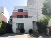 CASA EN VENTA FRACC. VILLAS DEL CAMPO CALIMAYA