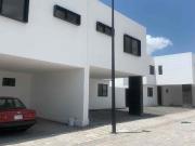 Casa en Venta, Fraccionamiento Colinas del Bosque,...