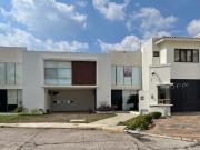 Casa en venta. Fraccionamiento Country, Villahermosa Tabasco