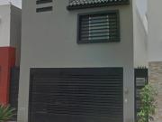 CASA EN VENTA FRACCIONAMIENTO CUMBRES SAN AGUSTIN,...