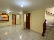 CASA EN VENTA FRACCIONAMIENTO MIRAFLORES