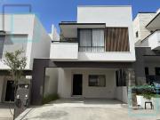 CASA EN VENTA FRACCIONAMIENTO MONTELLAN ZONA CARRETERA...