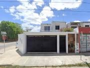 Casa en Venta Fraccionamiento Paseos de Opichen Mérida...