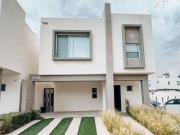 CASA EN VENTA FRACCIONAMIENTO RESERVA PONIENTE CAMPOS