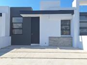 Casa en Venta Fraccionamiento Punto Rioja en Colima