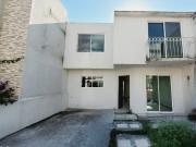 CASA EN VENTA FRACCIONAMIENTO VILLA LAS TORRES