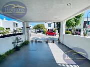 Casa en Venta Fraccionamiento con Alberca Villas del...