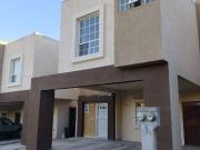 Casa en venta Frente a parque Caminos del Valle II