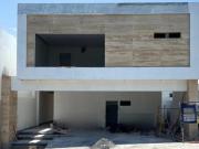 CASA EN VENTA FRENTE A PARQUE EN RESIDENCIAL LOS OLIVOS
