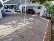 CASA EN FRACCIONAMIENTO EN VENTA FRENTE A PLAZA ANDARES