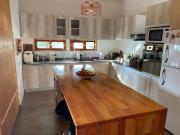 CASA EN VENTA FRENTE AL RIO POSADAS