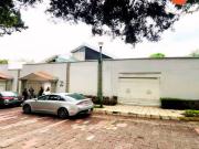 Casa en venta FUENTES DEL PEDREGAL en cerrada y con jardín
