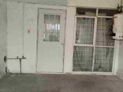 Casa en venta: Garaje para un auto,3 Recámaras con...