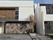 CASA EN VENTA GEMA RESIDENCIAL