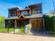 Casa en venta Gonzalez Catan 4 ambientes con parque y...