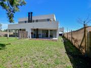 CASA EN VENTA GORINA 3 DORMITORIOS ESCRITORIO