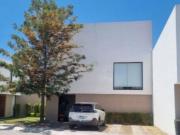 Casa en Gran Capricho, Cumbres del Lago — 3 pisos,...