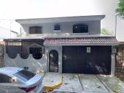 CASA EN VENTA – GRAN OPORTUNIDAD – ADJUDICADA Calz. De...