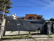 Casa en Venta ideal 2 familias o emprendimiento comercial