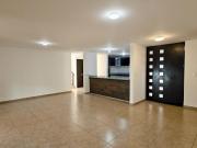 Casa en Venta, Ideal para Inversionistas, Real del Lago,...