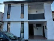 Casa en Venta, Ideal para Vivir o Desarrollar...