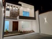 Casa en venta independiente dentro de Urbanización Armenia 2