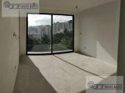 CASA EN VENTA, INTERLOMAS OPORTUNIDAD PARA TERMINARLA A...