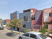 Casa en Venta Jardines de Santa Isabel Guadalajara...