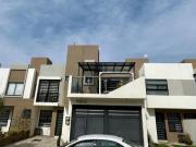 Casa en Venta Jardines de Versalles León Gto