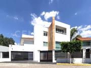 CASA EN VENTA JARDINES DE ZAVALETA, MAGNÍFICOS ACCESOS,...