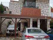 CASA EN VENTA JARDINES DEL ALBA CON DEPARTAMENTO