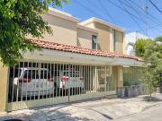 CASA EN VENTA JARDINES DEL COUNTRY