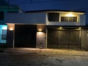 CASA EN VENTA JOSE COLOMO AMPLIOS ESPACIOS