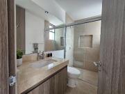 Casa en Venta Juriquilla, 3 Niveles, Roof Garden, Amenidades