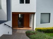 Casa en venta Juriquilla con jardin y cuarto de servicio