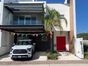 Casa en Venta Juriquilla, Oportunidad, Oficina, 3...