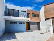 CASA EN VENTA, JURIQUILLA QRO