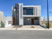 CASA EN VENTA, JURIQUILLA QRO