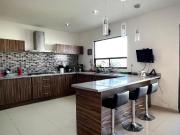 Casa en Venta Juriquilla, Recámara P/B, Sótano, Roof Garden