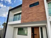 CASA EN VENTA LA ANTIGUA CEMENTERA, CERCA DE GALERÍAS SERDÁN