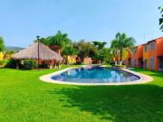 CASA EN VENTA LA CAMPIÑA TETECALITA 2 RECAMARAS ALBERCA