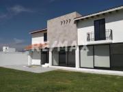 CASA EN VENTA LA CAÑADA JURIQUILLA 3