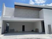 CASA EN VENTA LA JOYA LORETO ZONA CARRETERA NACIONAL