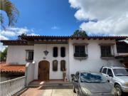 CASA EN VENTA La Lagunita 220Mts T Calle cerrada CASA EN VENTA La Lagunita 220Mts T Calle cerrada