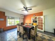 CASA EN VENTA LA PLATA 2 DORMITORIOS Y PARQUE