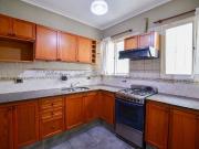 CASA EN VENTA LA PLATA 3 DORMITORIOS COCHERA