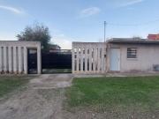 CASA EN VENTA LA PLATA 3 DORMITORIOS Y PARQUE